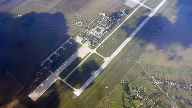 زيلينسكي: ضربة روسية تدمّر مطار فينيتسيا في وسط أوكرانيا