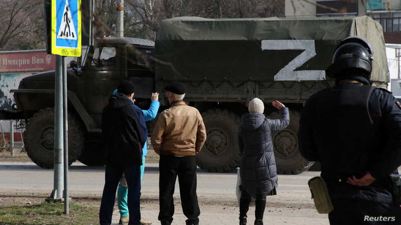 أوكرانيا تتهم روسيا بالنازية بسبب حرف “Z” على مركباتها