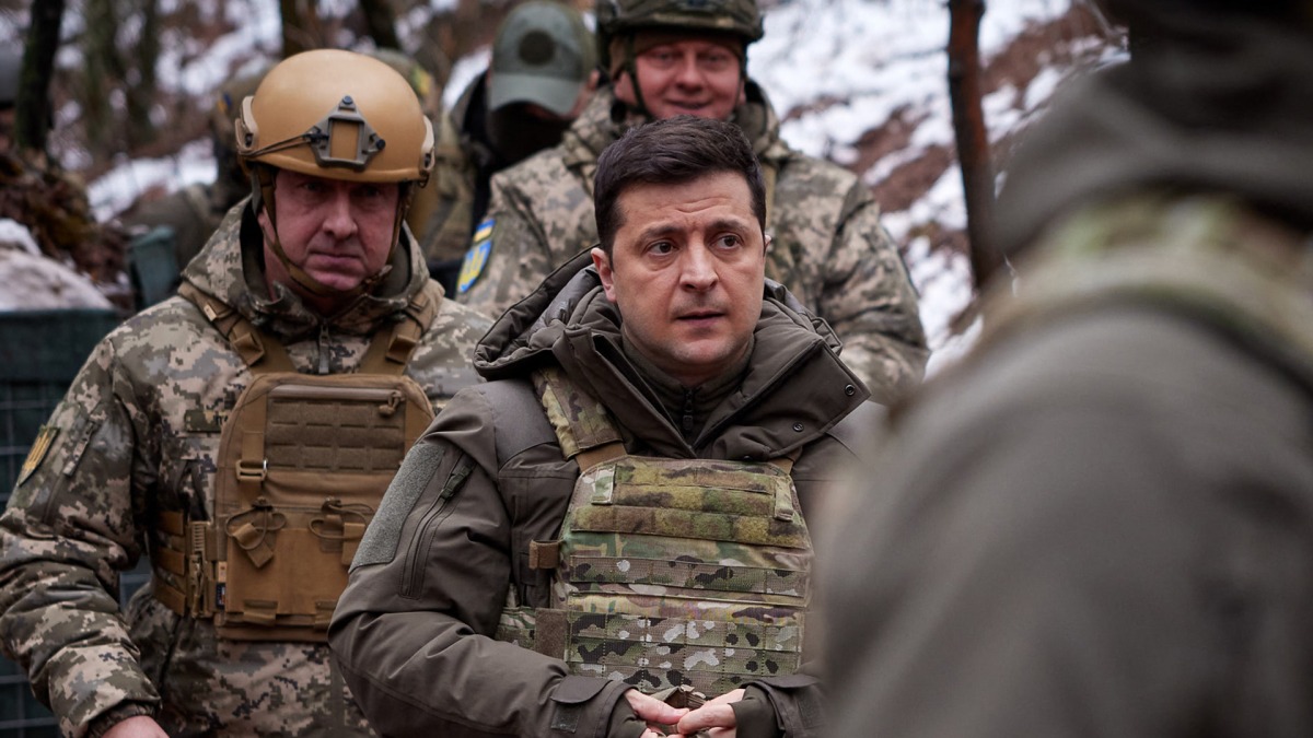 المسؤولون الغربيون يناقشون فرضية فرار الرئيس الأوكراني من كييف وإقامة حكومة بالمنفى