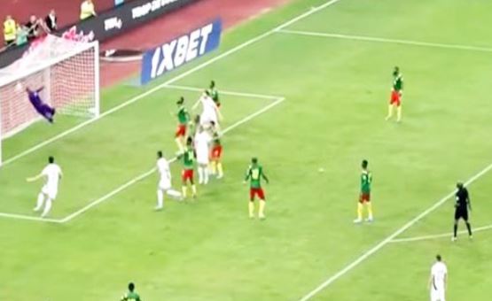 منتخب الجزائر ينتصر على الكاميرون ويقترب من المونديال