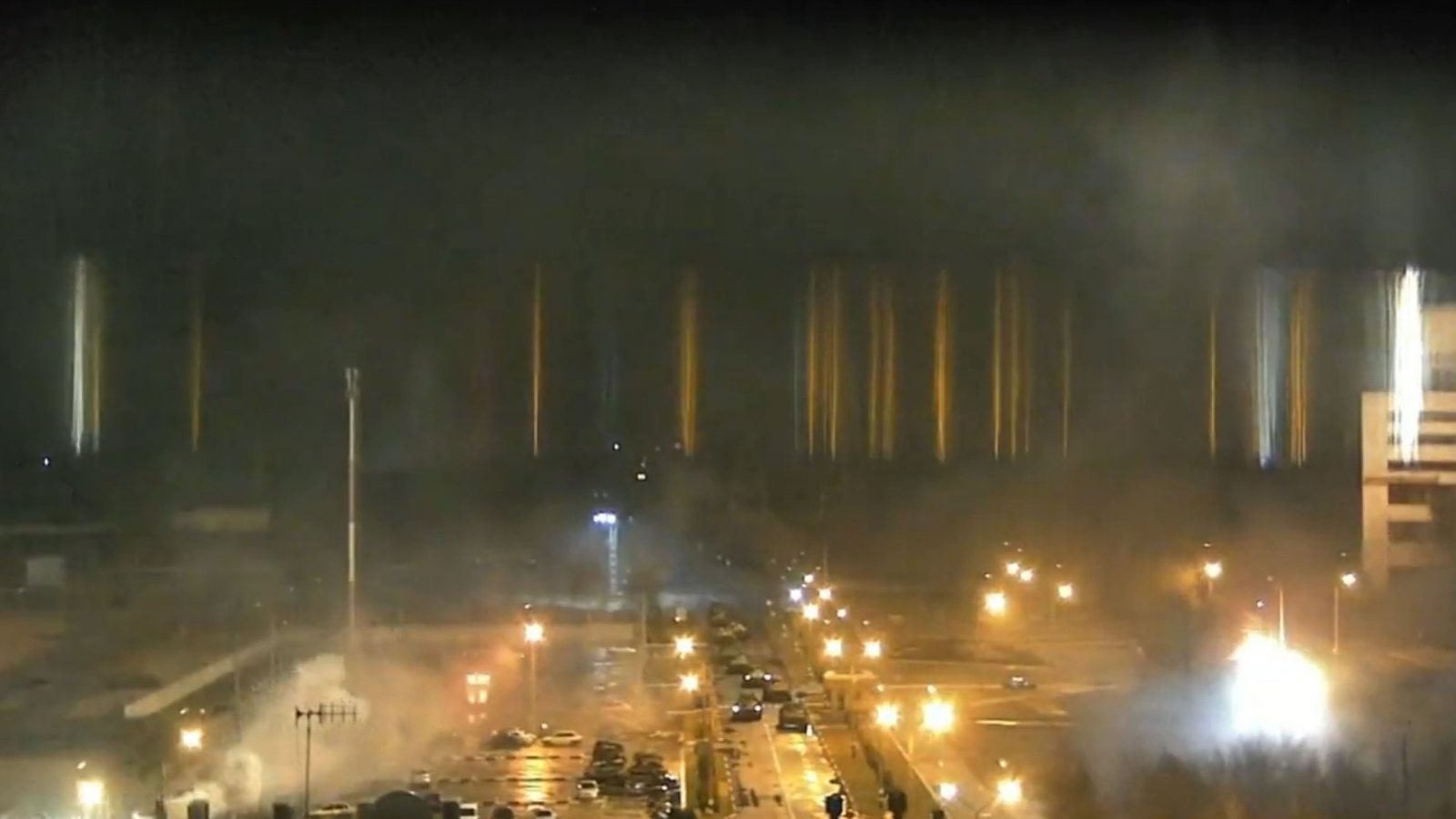 شاهد الفيديو/ قصف محطة نووية في أوكرانيا..  