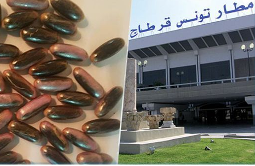 مطار قرطاج/ مسافران تونسيان ابتلاعا 90 كبسولة من “الزطلة”
