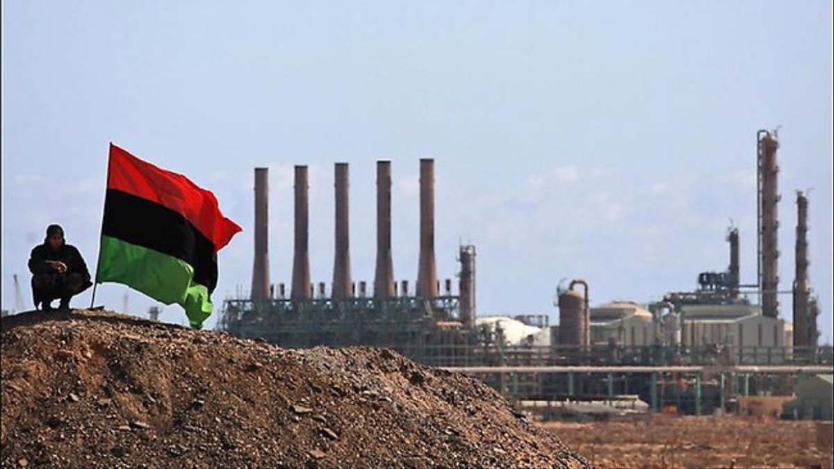 ليبيا/ تعرض مصفاة الزاوية النفطية لأضرار نتيجة اشتباكات مسلّحة