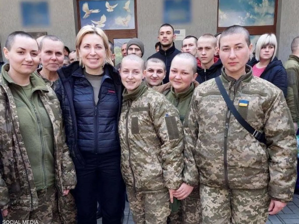 بعلامات مهينة/ روسيا تطلق سراح مجندات أوكرانيات أسيرات