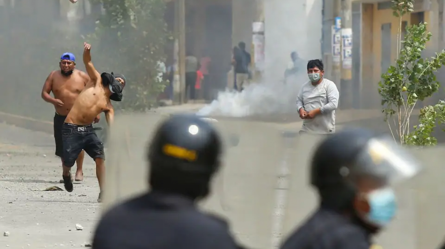 أسعار المحروقات تفجّر احتجاجات عارمة في البيرو