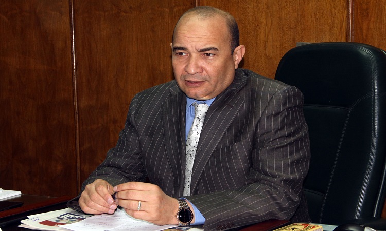 صحفي مصري ينتحر في مكتبه