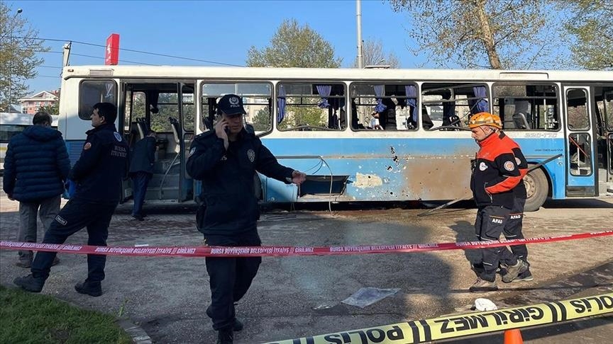 تفجير يستهدف حافلة حراس سجن في تركيا