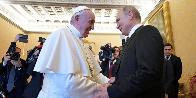 البابا فرنسيس يطلب لقاء بوتين في موسكو