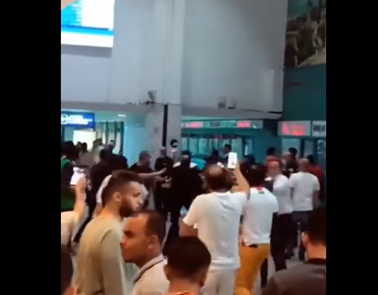 إيقاف مسافرين أفارقة بعد الفوضى في مطار قرطاج