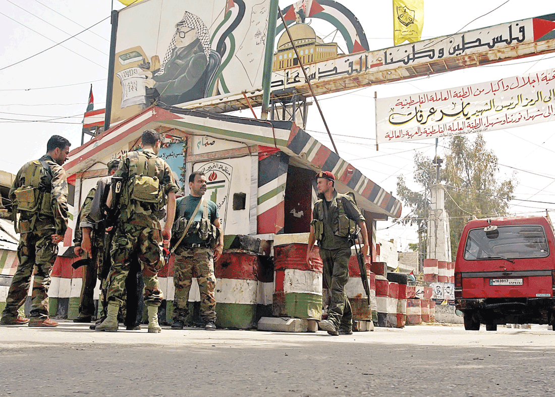 تبادل إطلاق نار بين فصائل فلسطينية في مخيم عين الحلوة جنوب لبنان