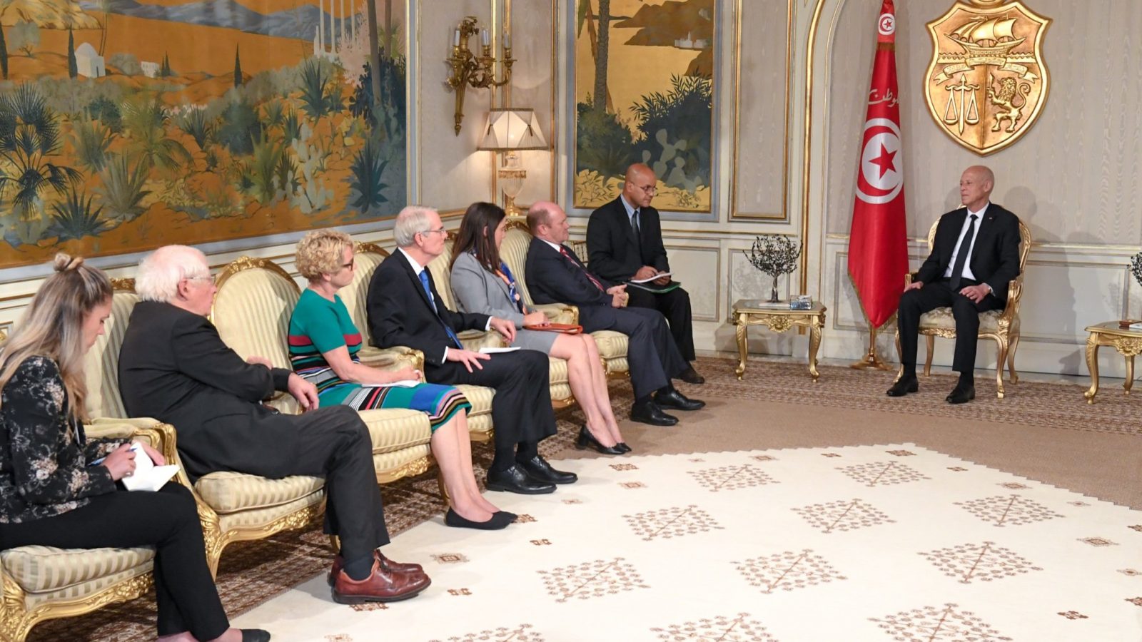 وفد الكونغرس: الديمقراطية في تونس في نقطة تحوّل حاسمة.. وتقويضها سيؤثّر على علاقاتنا