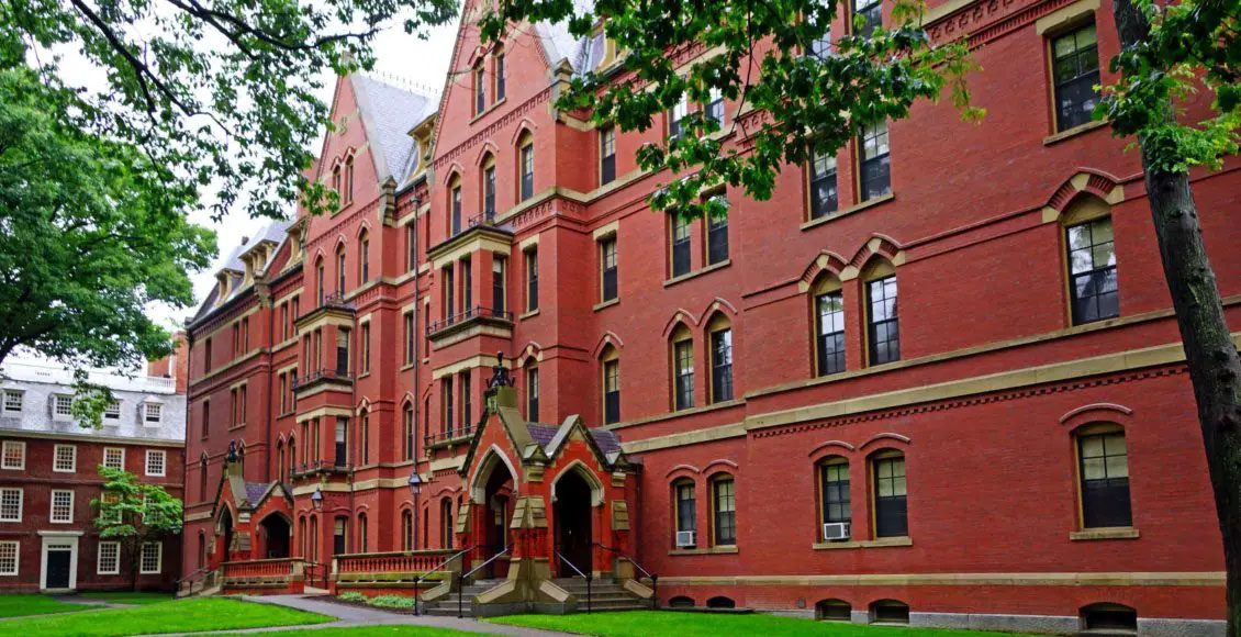 للسنة الـ20/ جامعة هارفارد تتصدر ترتيب أفضل الجامعات حول العالم