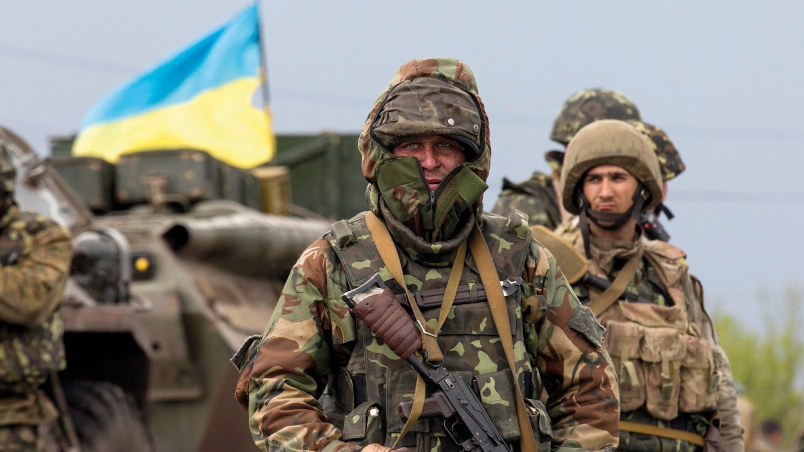 أوكرانية خائنة/ زودت الروس بموقع كتيبة زوجها لقصفها!