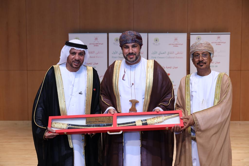 سلطنة عمان/ ملتقى ثقافي يحتفي بالسلام والتعايش بين الشعوب