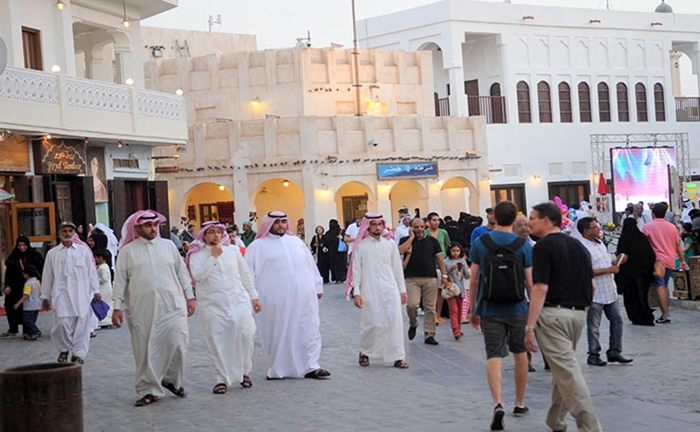 قطر تصدر قائمة من محظورات السلوك والملابس على جمهور كأس العالم