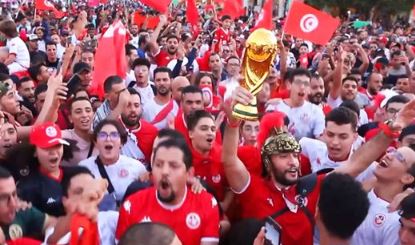 فيديو/ جماهير المنتخب تصنع الفرجة في شوارع الدّوحة