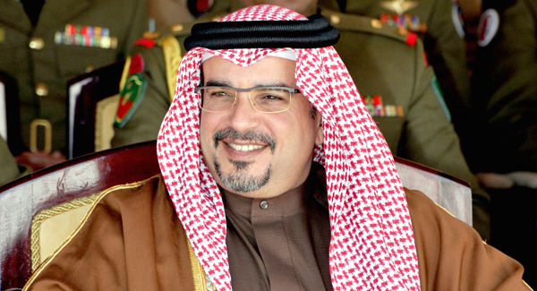 البحرين/ الابقاء على ولي العهد رئيسا للوزراء