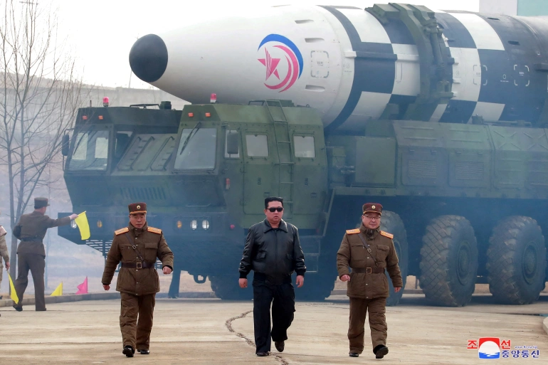 كوريا الشمالية تهدد باستعمال السلاح النووي