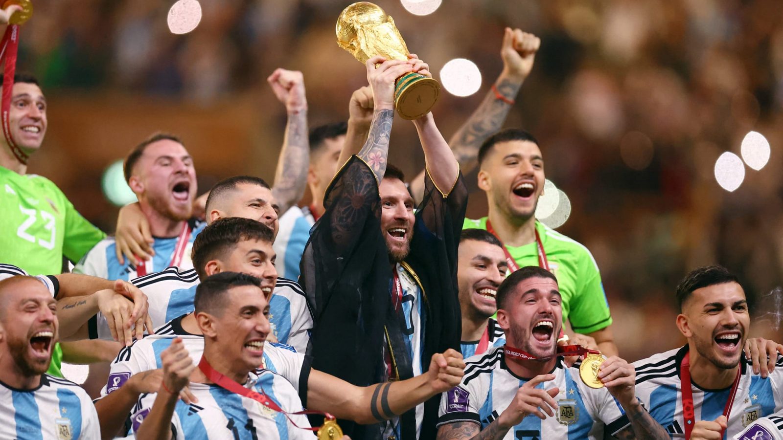 شاهد/ تتويج الأرجنتين بكأس العالم
