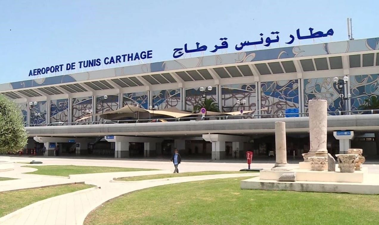 مطار تونس قرطاج/ الإطاحة بعامل إحترف سرقة أمتعة المسافرين