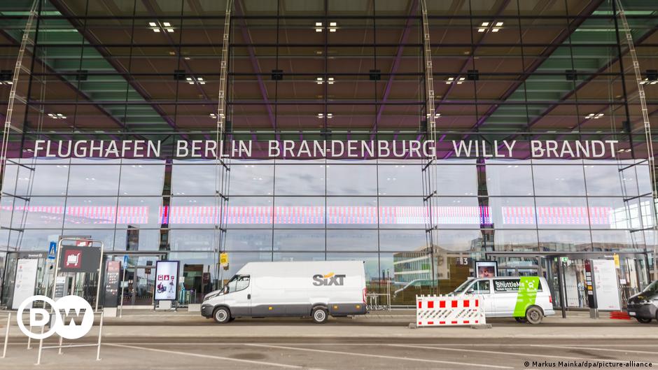 المانيا/ مطار برلين يلغي كل رحلاته