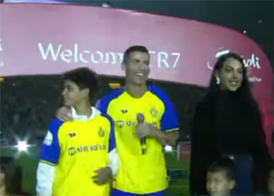 شاهد/ النصر يقدم رونالدو إلى الجماهير (فيديو)