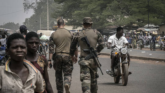 فرنسا تسحب قواتها من بوركينا فاسو في غضون شهر