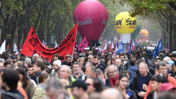 فرنسا تترقب تظاهرة مليونية لرافضي قانون التقاعد