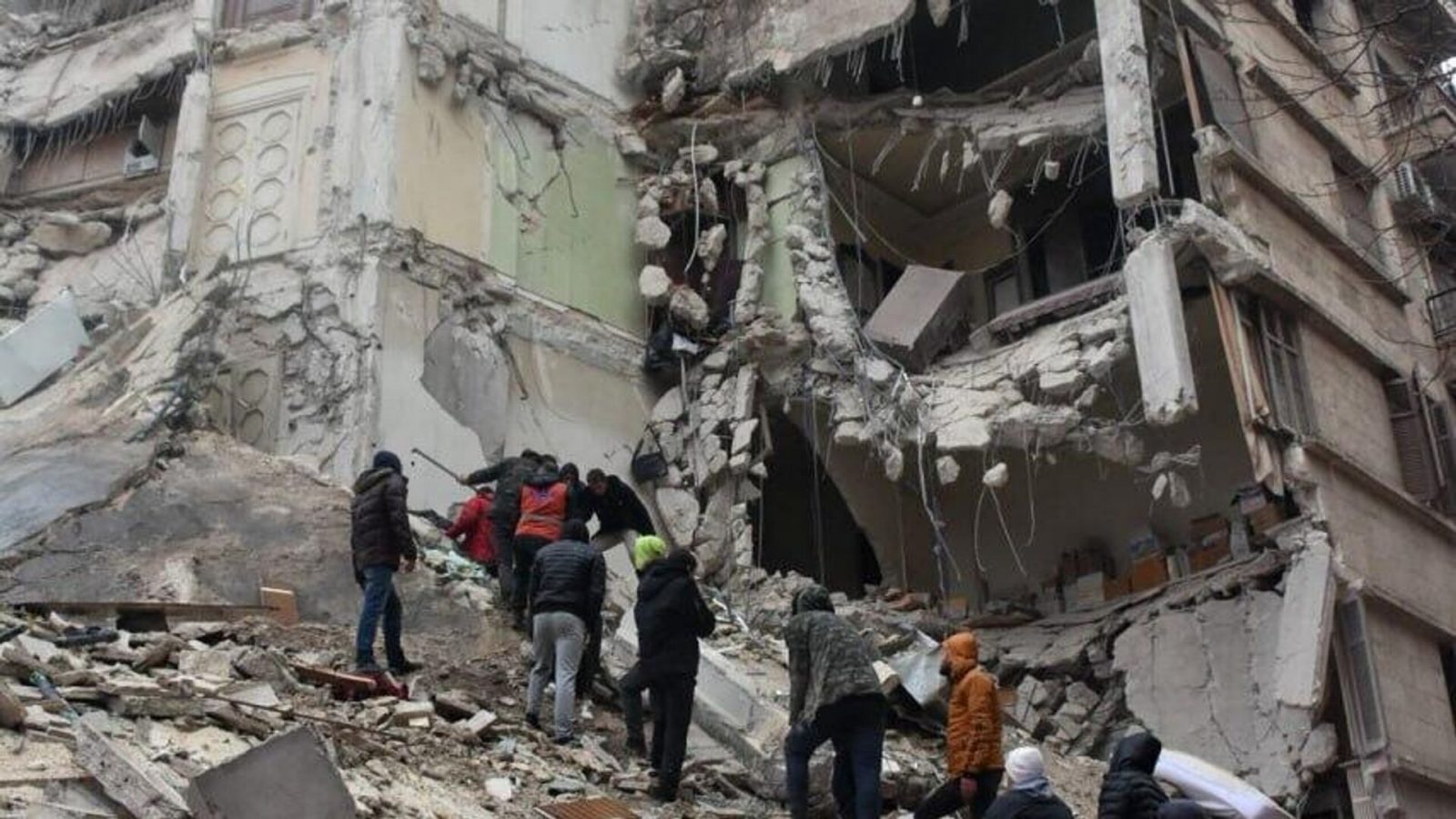 زلزال تركيا وسوريا/ حصيلة الضحايا تتخطّى الـ20 ألفا