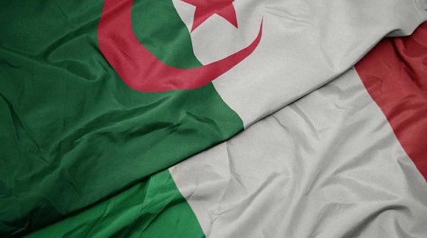 إيطاليا الجزائر