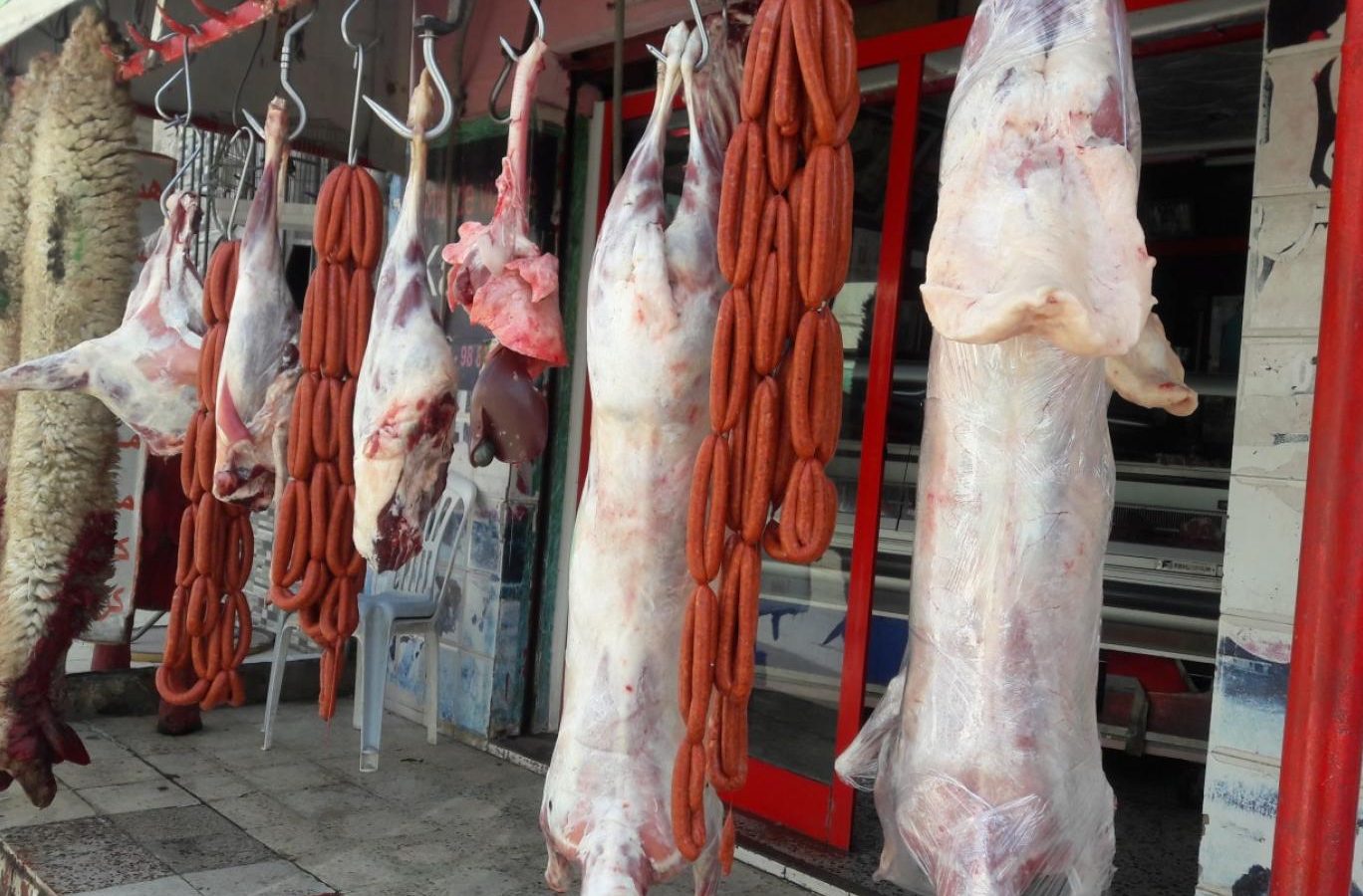 وزيرة التجارة: سنورّد ألفي طن من اللحوم الحمراء