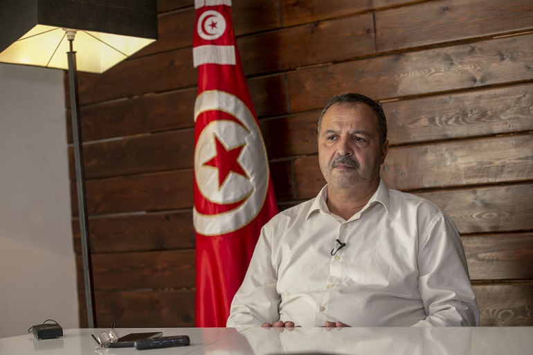 عبد اللطيف المكي يوجه رسالة الى الرئيس الجزائري