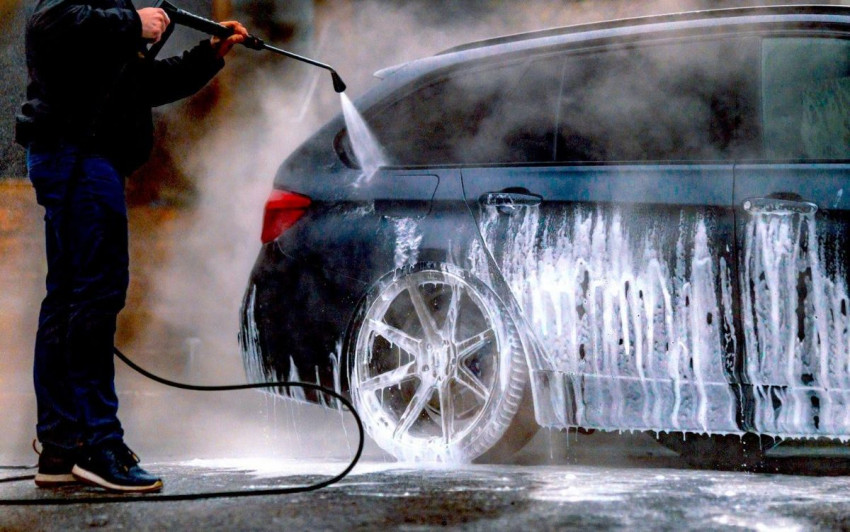 غسل سيارة
