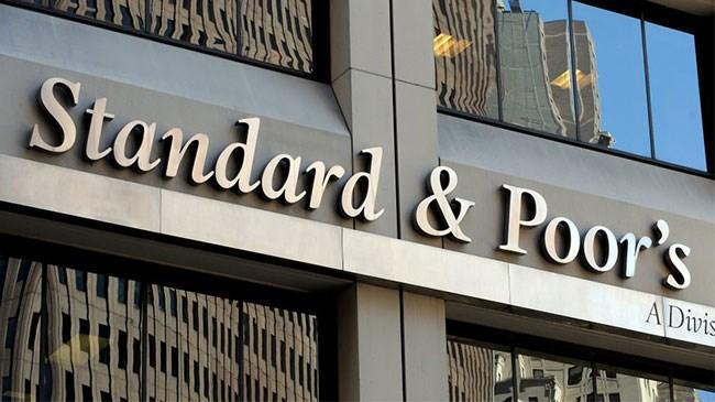 ستاندرد آند بورز: بنوك تركيا وتونس الأكثر عرضة للخطر