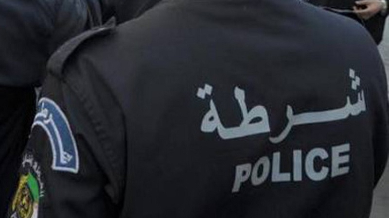 شرطي جزائري