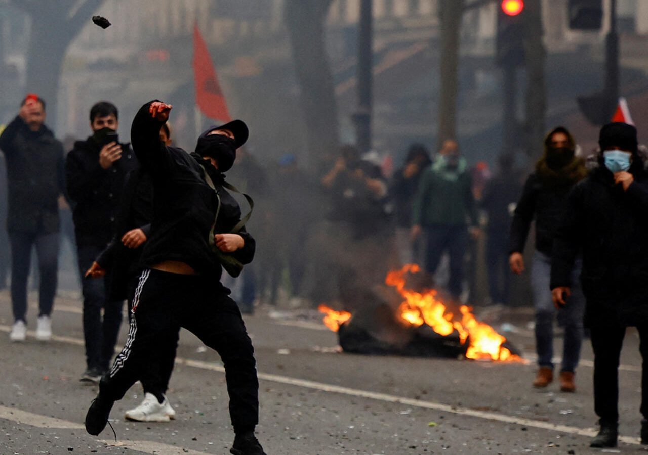 فرنسا/ إصابة مئات من عناصر الأمن في مظاهرات 1 ماي