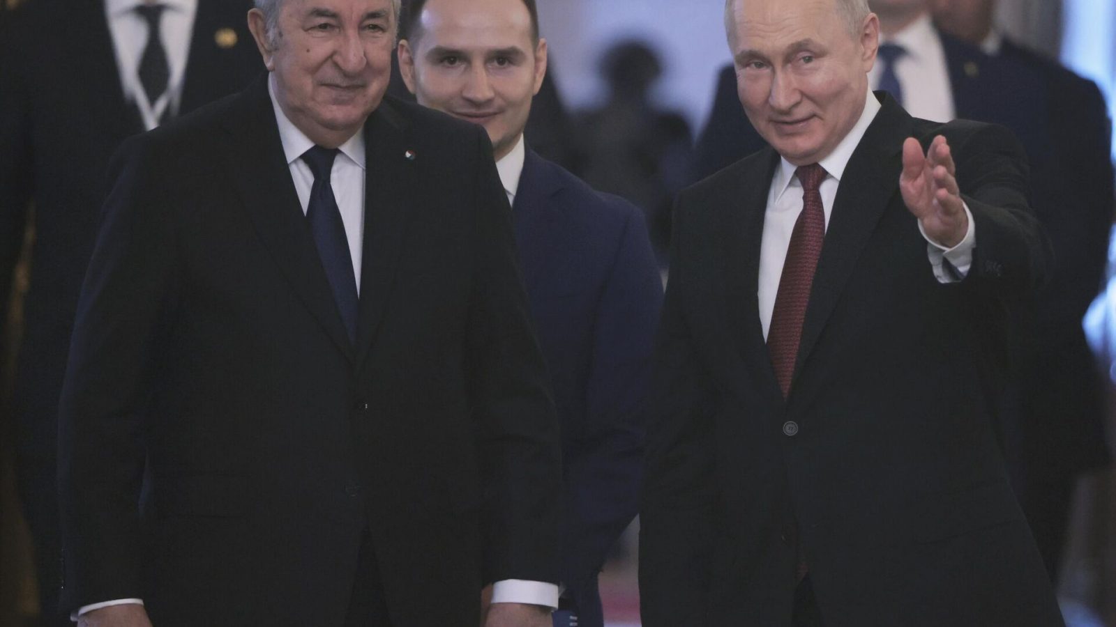 بوتين وتبون يوقعان “إعلان الشراكة العميقة” بين روسيا والجزائر