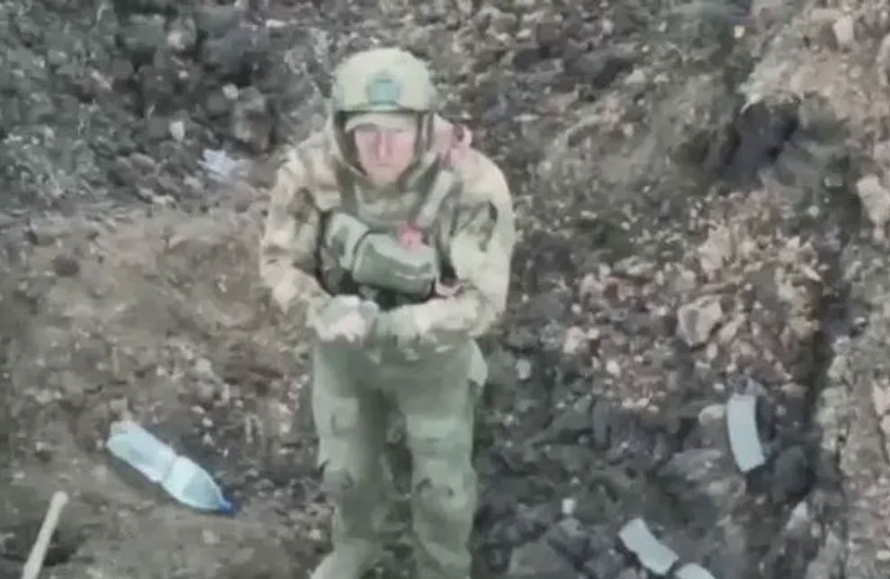 جندي روسي أسير لدى أوكرانيا: ألقونا في “مفرمة اللحم”