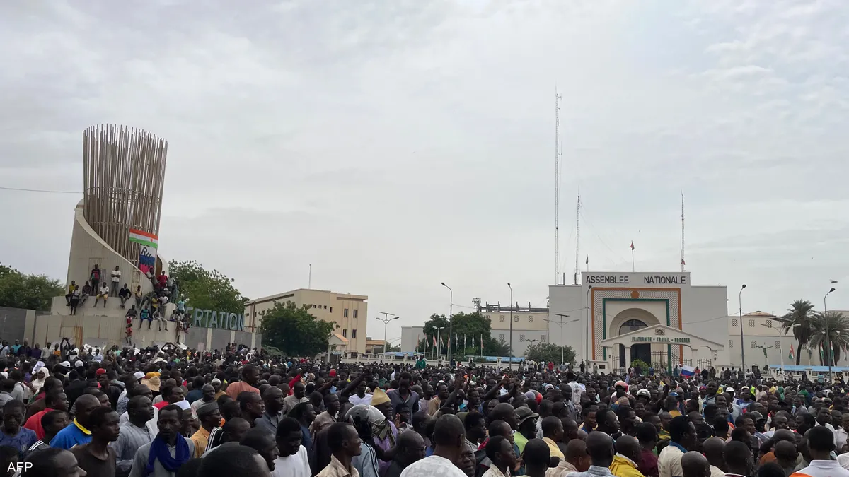 المجلس العسكري في النيجر: فرنسا تعتزم شن ضربات لتحرير بازوم