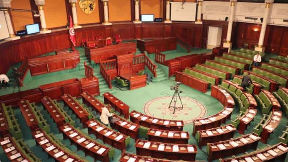 البرلمان ينظر في طلب رفع حصانة عن نائبين (التفاصيل لـ”تونس الان”)