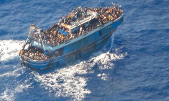 غرق مئات المهاجرين بسواحل اليونان.. تحقيق يكشف حقائق صادمة