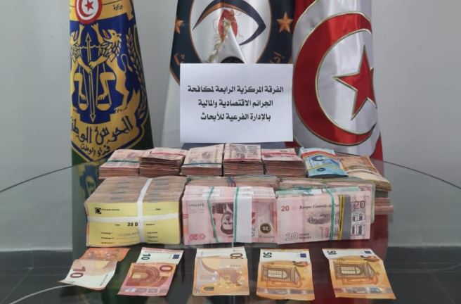 معاملات ماليّة مسترابة بين مقيمين في تونس والخارج.. التفاصيل