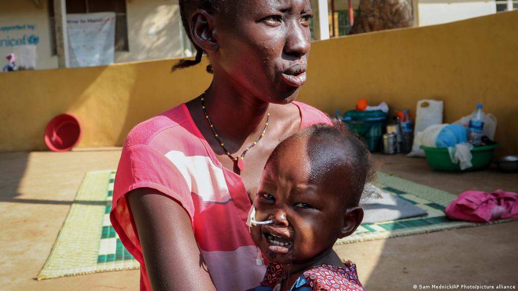 منذ اندلاع الحرب في السودان / حوالي 500 طفل ماتوا جوعا