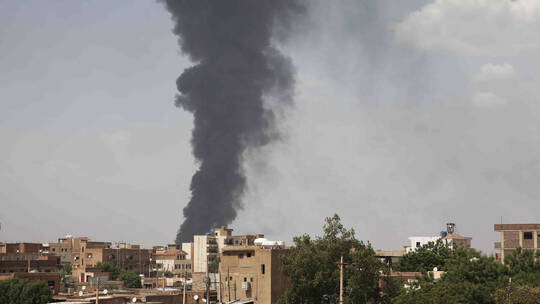 انفجارات تهز محيط المدينة الرياضية في العاصمة السودانية