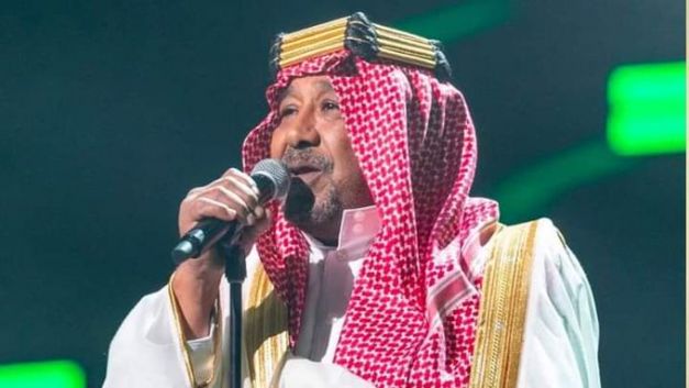 شاهد/ الشاب خالد يفاجئ جمهور السعودية بإطلالة غير متوقعة