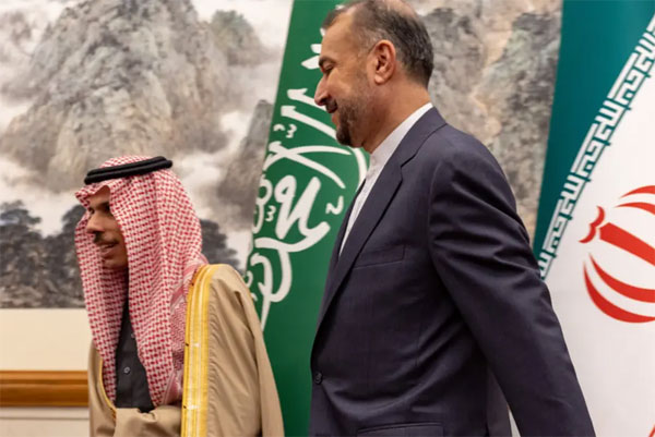 وزير خارجية إيران في أول زيارة رسمية للسعودية