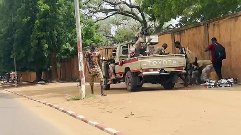 المجلس العسكري في النيجر يعلن عن هجوم فرنسي على مواقعه