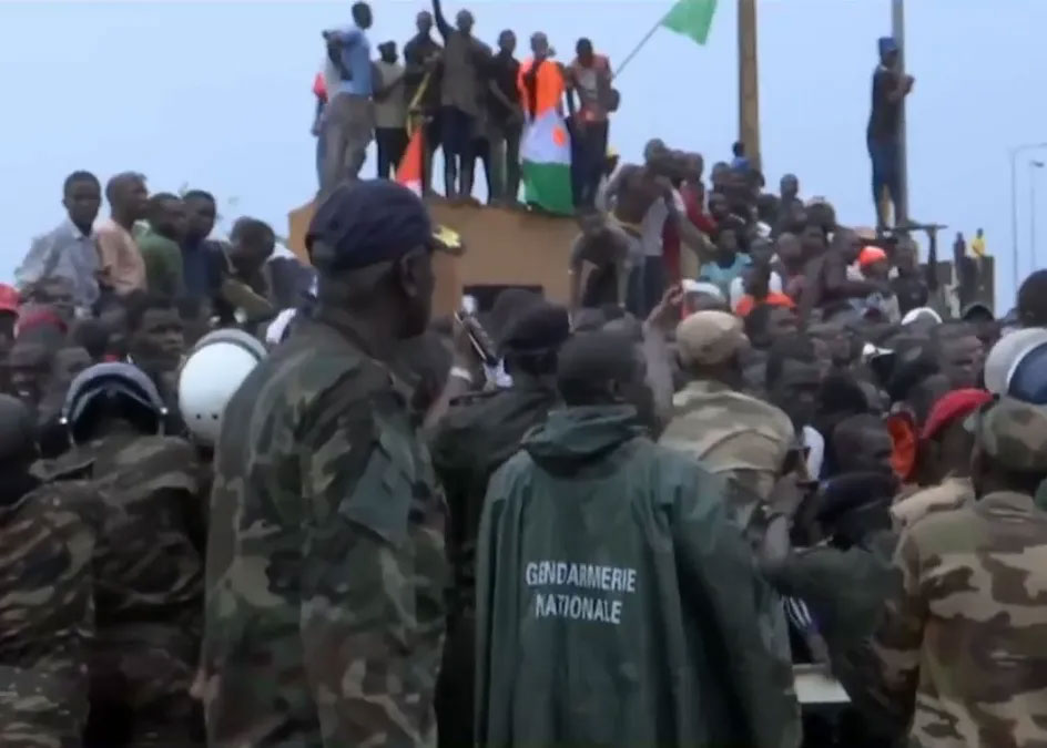 النيجر/ تصاعد مخاوف اقتحام القاعدة الفرنسية