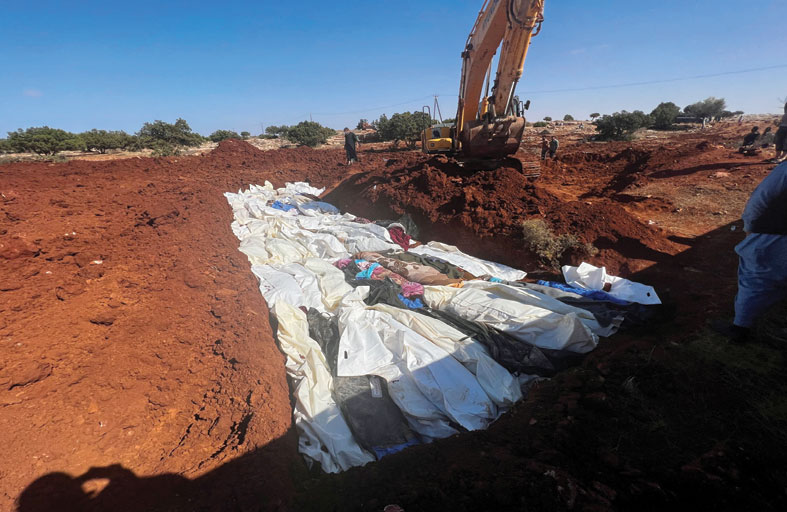 اعصار درنة/ الصحة العالمية تطالب ليبيا بوقف الدفن في مقابر جماعية
