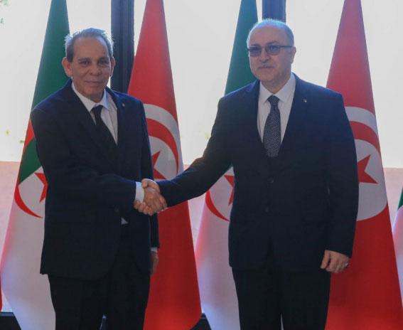 التوقيع على 26 اتفاقية بين تونس والجزائر